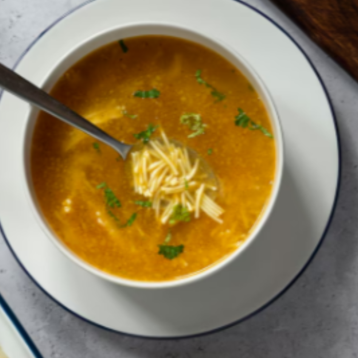 🍲 Sopa de Pollo Casera